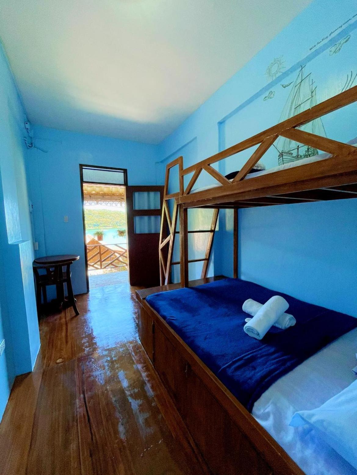 Camiguin Blue Lagoon Lodge *